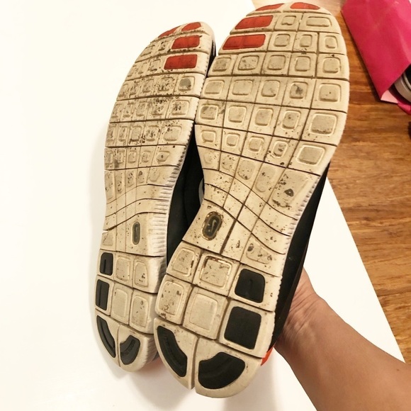 Nike Free 5.0 running shoes sneakers. Black & neon orange. Men's size 13 - Picture 12 of 12